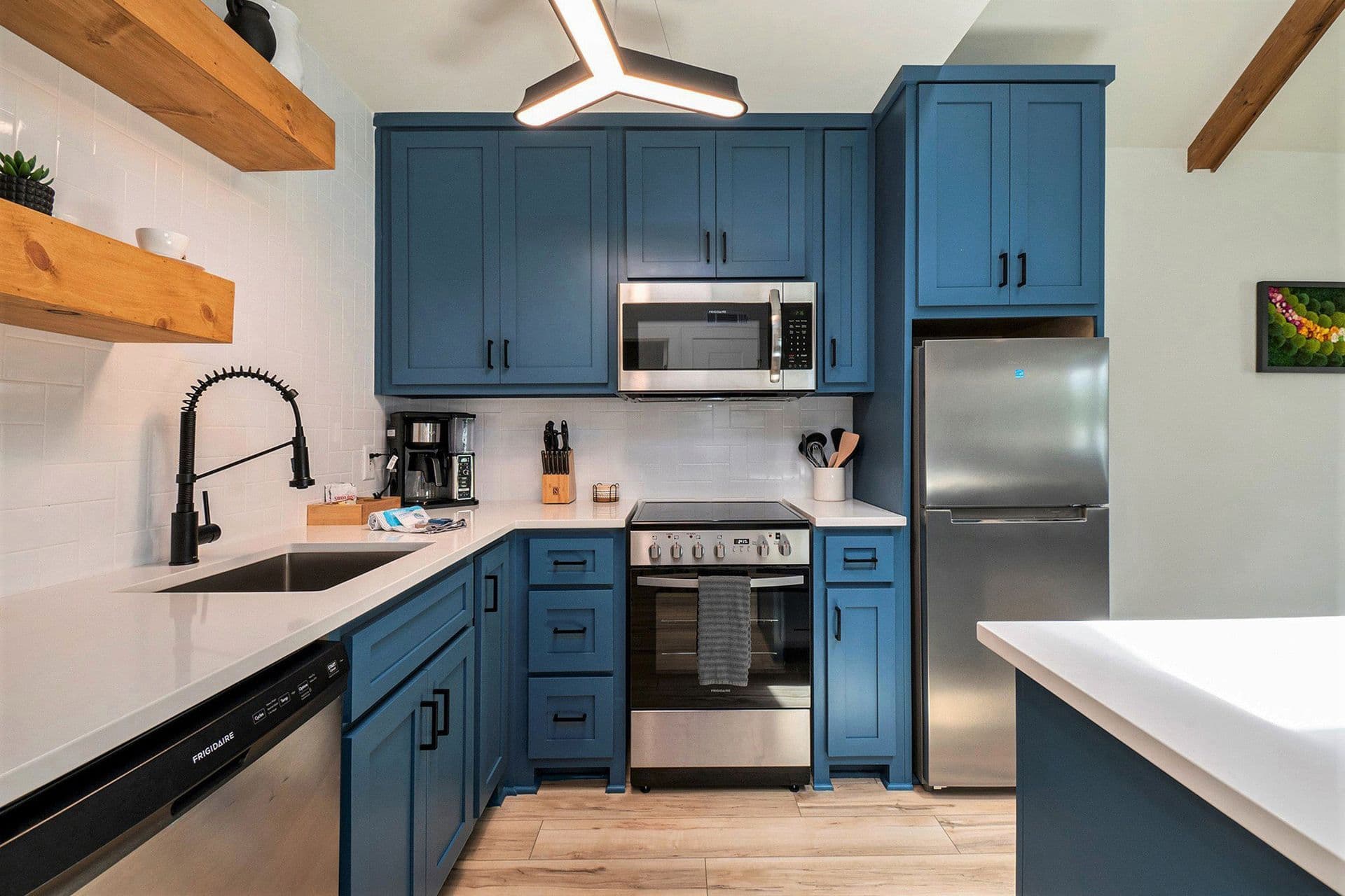 The Blue Cabin at Tranquille Resort on Lake Chatuge — photo 7